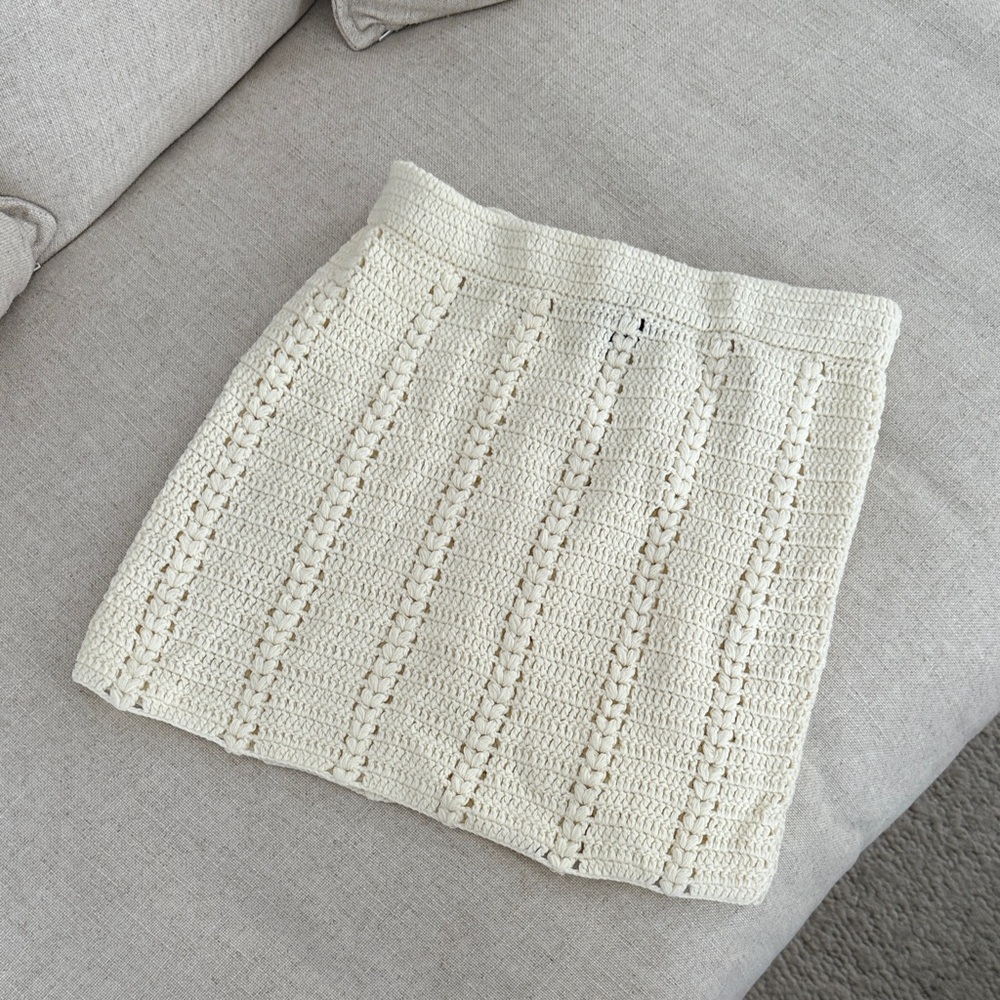 House of Harlow Crochet mini skirt